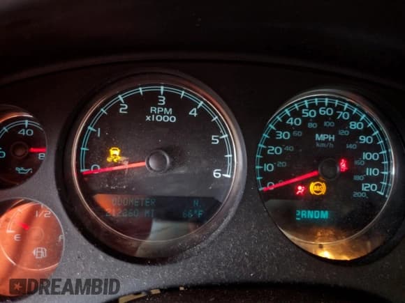 ✅ 2013 Chevrolet Suburban LTZ • VIN: 1GNSCKE00DR188905 • Lot: 46224845. Wystawiony na Copart z przebiegiem 212 260 mil. Bezpłatny archiwum sprzedaży aukcyjnych z USA i szczegółowy raport historii pojazdu na DreamBid. Zdjęcie 9.