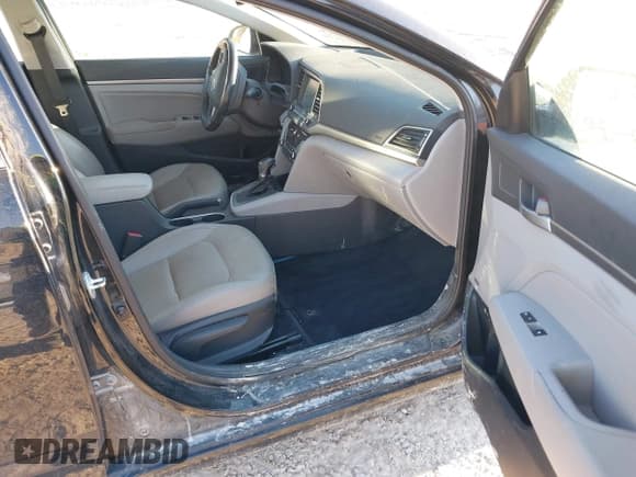 ✅ 2017 Hyundai Elantra Value Edition • VIN: 5NPD84LF3HH072844 • Lot: 41419611. Listed on IAAI with 77,067 mi. Free auction sales archive from the USA and detailed vehicle history report at DreamBid. Image 5.