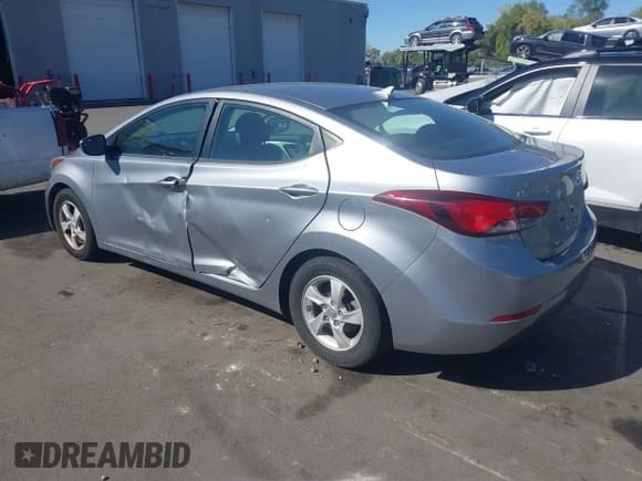 ✅ 2015 Hyundai Elantra SE • VIN: 5NPDH4AE6FH640737 • Lot: 43315753. Listed on IAAI with 86,554 mi. Free auction sales archive from the USA and detailed vehicle history report at DreamBid. Image 3.