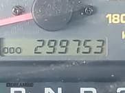 ✅ 2001 Toyota 4Runner SR5 • VIN: JT3HN86R710325307 • Lot: 42814795. Listed on IAAI with 299,753 mi. Free auction sales archive from the USA and detailed vehicle history report at DreamBid. Image 16.