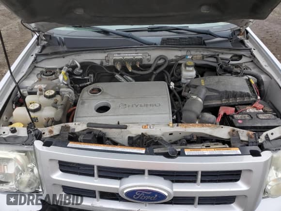 ✅ 2011 Ford Escape Hybrid • VIN: 1FMCU4K35BKB86170 • Lot: 92244465. Listed on Copart with 148,074 mi. Free auction sales archive from the USA and detailed vehicle history report at DreamBid. Image 12.