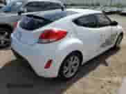 2017 Hyundai Veloster z VIN KMHTC6AD1HU322526, wystawiony jako Copart lot #49550693 z przebiegiem 47 781 mil mil oraz . Historia ofert i sprzedaży dostępna na DreamBid. Obrazek 3.