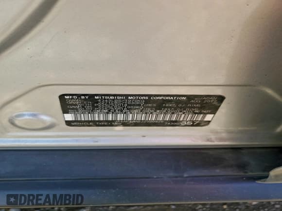 ✅ 2018 Mitsubishi Outlander SEL • VIN: JA4AP4AW2JZ000826 • Lot: 95277245. Listed on Copart with 174,357 mi. Free auction sales archive from the USA and detailed vehicle history report at DreamBid. Image 12.