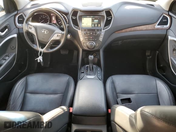 ✅ 2017 Hyundai Santa Fe Limited Ultimate • VIN: KM8SRDHF3HU175938 • Lot: 85913945. Wystawiony na Copart z przebiegiem 77 713 mil. Bezpłatny archiwum sprzedaży aukcyjnych z USA i szczegółowy raport historii pojazdu na DreamBid. Zdjęcie 8.