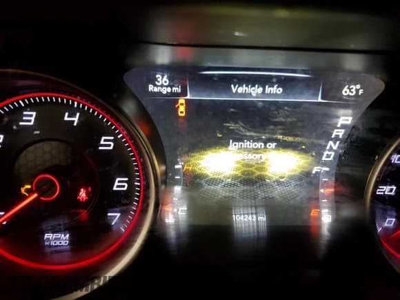 ✅ 2017 Dodge Charger Police • VIN: 2C3CDXKT0HH564096 • Lot: 84932215. Wystawiony na Copart z przebiegiem 104 243 mil. Bezpłatny archiwum sprzedaży aukcyjnych z USA i szczegółowy raport historii pojazdu na DreamBid. Zdjęcie 9.