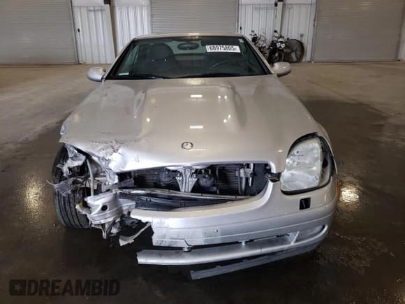 ✅ 1998 Mercedes-Benz SLK 230/320 • VIN: WDBKK47F8WF012583 • Лот: 60975805. Опубликован ранее на Copart с пробегом 111 558 миль. Бесплатный доступ к архиву аукционных продаж из США и подробный отчёт об истории автомобиля на DreamBid. Изображение 5.