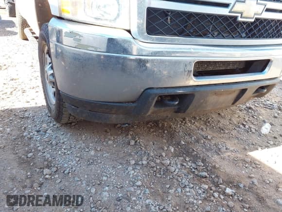 ✅ 2011 Chevrolet Silverado 2500HD Work Truck • VIN: 1GC2KVCG6BZ332676 • Lot: 43212579. Wystawiony na IAAI z przebiegiem 255 754 mil. Bezpłatny archiwum sprzedaży aukcyjnych z USA i szczegółowy raport historii pojazdu na DreamBid. Zdjęcie 6.