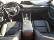 ✅ 2021 Mazda 3 Preferred • VIN: JM1BPACL6M1343833 • Лот: 68270085. Опубликован ранее на Copart с пробегом 54 079 миль. Бесплатный доступ к архиву аукционных продаж из США и подробный отчёт об истории автомобиля на DreamBid. Изображение 8.