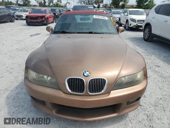✅ 2001 BMW Z3 2.5 • VIN: WBACN33441LK46402 • Lot: 57974785. Wystawiony na Copart z przebiegiem 142 661 mil. Bezpłatny archiwum sprzedaży aukcyjnych z USA i szczegółowy raport historii pojazdu na DreamBid. Zdjęcie 5.