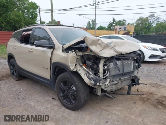 ✅ 2022 GMC Terrain AT4 • VIN: 3GKALYEV1NL198536 • Лот: 42496284. Опубликован ранее на IAAI с пробегом 290 миль. Бесплатный доступ к архиву аукционных продаж из США и подробный отчёт об истории автомобиля на DreamBid. Изображение 1.