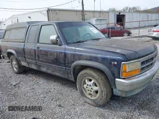 1995 Dodge Dakota с VIN 1B7GL23X0SS266233, выставлен на аукционе IAAI как лот 41864191 с пробегом 199 159 миль миль и . История ставок и продаж доступна на DreamBid. Изображение 1.