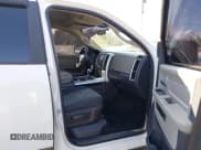 ✅ 2009 Dodge 1500 Laramie • VIN: 1D3HV13T39S740103 • Lot: 41272322. Wystawiony na IAAI z przebiegiem 180 139 mil. Bezpłatny archiwum sprzedaży aukcyjnych z USA i szczegółowy raport historii pojazdu na DreamBid. Zdjęcie 5.