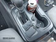 ✅ 2022 Chevrolet Colorado 2WD Work Truck • VIN: 1GCGSBEA2N1308598 • Лот: 42908927. Опубликован ранее на IAAI с пробегом 90 221 миль. Бесплатный доступ к архиву аукционных продаж из США и подробный отчёт об истории автомобиля на DreamBid. Изображение 11.