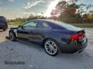 ✅ 2013 Audi S5 Premium Plus • VIN: WAUGGAFR3DA016132 • Lot: 93235025. Wystawiony na Copart z przebiegiem 52 355 mil. Bezpłatny archiwum sprzedaży aukcyjnych z USA i szczegółowy raport historii pojazdu na DreamBid. Zdjęcie 2.