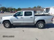 ✅ 2011 Toyota Tacoma PreRunner • VIN: 3TMJU4GN4BM112236 • Lot: 41595008. Listed on IAAI with 197,397 mi. Free auction sales archive from the USA and detailed vehicle history report at DreamBid. Image 14.