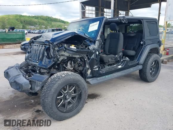 ✅ 2020 Jeep Wrangler Unlimited Sport • VIN: 1C4HJXDN6LW204513 • Лот: 42201939. Опубликован ранее на IAAI с пробегом 95 244 миль. Бесплатный доступ к архиву аукционных продаж из США и подробный отчёт об истории автомобиля на DreamBid. Изображение 2.