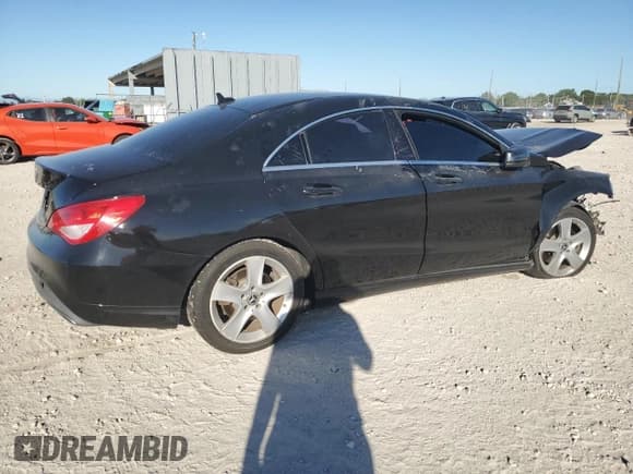 ✅ 2018 Mercedes-Benz CLA 250 • VIN: WDDSJ4EBXJN628441 • Лот: 90920635. Опубликован ранее на Copart с пробегом 80 699 миль. Бесплатный доступ к архиву аукционных продаж из США и подробный отчёт об истории автомобиля на DreamBid. Изображение 3.