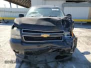 ✅ 2014 Chevrolet Suburban LT • VIN: 1GNSCJE0XER189555 • Lot: 75774274. Wystawiony na Copart z przebiegiem 141 403 mil. Bezpłatny archiwum sprzedaży aukcyjnych z USA i szczegółowy raport historii pojazdu na DreamBid. Zdjęcie 5.