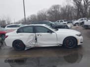 ✅ 2024 BMW 3 Series M340i xDrive • VIN: 3MW49FF05R8E05837 • Lot: 41129303. Wystawiony na IAAI z przebiegiem 8 669 mil. Bezpłatny archiwum sprzedaży aukcyjnych z USA i szczegółowy raport historii pojazdu na DreamBid. Zdjęcie 13.