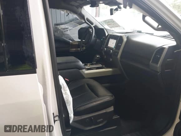 ✅ 2019 Ford F-150 XL • VIN: 1FTEW1E42KKF11089 • Lot: 42337167. Wystawiony na IAAI z przebiegiem 53 182 mil. Bezpłatny archiwum sprzedaży aukcyjnych z USA i szczegółowy raport historii pojazdu na DreamBid. Zdjęcie 5.