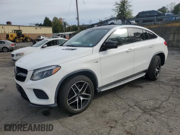 ✅ 2019 Mercedes-Benz GLE 43 AMG • VIN: 4JGED6EB0KA126472 • Lot: 83939775. Wystawiony na Copart z przebiegiem 94 507 mil. Bezpłatny archiwum sprzedaży aukcyjnych z USA i szczegółowy raport historii pojazdu na DreamBid. Zdjęcie 1.