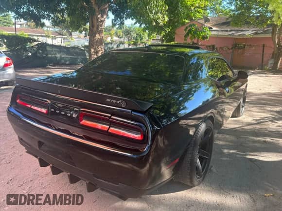 2017 Dodge Challenger SRT Hellcat с VIN 2C3CDZC90HH616938, выставлен на аукционе Copart как лот 91383315 с пробегом 58 120 миль миль и Чистый • Clean title. История ставок и продаж доступна на DreamBid. Изображение 4.