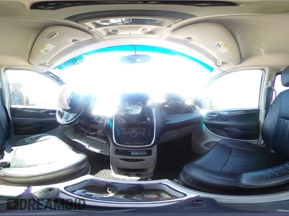 ✅ 2016 Chrysler Town & Country Touring • VIN: 2C4RC1BGXGR301180 • Lot: 80942375. Wystawiony na Copart z przebiegiem Nie podano. Bezpłatny archiwum sprzedaży aukcyjnych z USA i szczegółowy raport historii pojazdu na DreamBid. Zdjęcie 15.