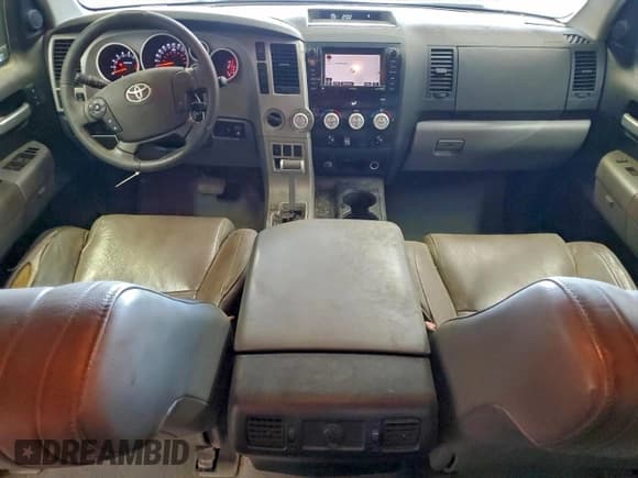 ✅ 2008 Toyota Tundra Limited • VIN: 5TFDV58148X067832 • Lot: 95578685. Wystawiony na Copart z przebiegiem 173 190 mil. Bezpłatny archiwum sprzedaży aukcyjnych z USA i szczegółowy raport historii pojazdu na DreamBid. Zdjęcie 8.