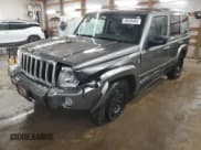 ✅ 2008 Jeep Commander Sport • VIN: 1J8HG48N88C140970 • Lot: 46449405. Wystawiony na Copart z przebiegiem 167 800 mil. Bezpłatny archiwum sprzedaży aukcyjnych z USA i szczegółowy raport historii pojazdu na DreamBid. Zdjęcie 1.