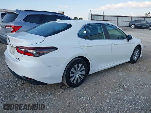 2021 Toyota Camry Hybrid LE с VIN 4T1C31AK7MU554477, выставлен на аукционе IAAI как лот 43395450 с пробегом 139 747 миль миль и . История ставок и продаж доступна на DreamBid. Изображение 4.