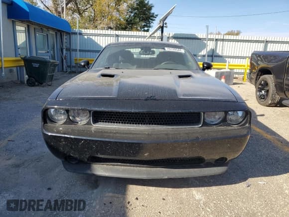 ✅ 2014 Dodge Challenger SXT 100th Anniversary • VIN: 2C3CDYAG4EH283327 • Lot: 79128544. Wystawiony na Copart z przebiegiem 109 818 mil. Bezpłatny archiwum sprzedaży aukcyjnych z USA i szczegółowy raport historii pojazdu na DreamBid. Zdjęcie 5.
