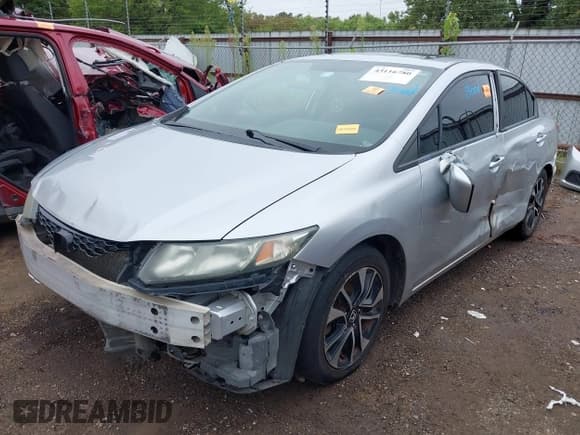 ✅ 2014 Honda Civic EX • VIN: 19XFB2F82EE017717 • Lot: 43116780. Listed on IAAI with 308,652 mi. Free auction sales archive from the USA and detailed vehicle history report at DreamBid. Image 2.