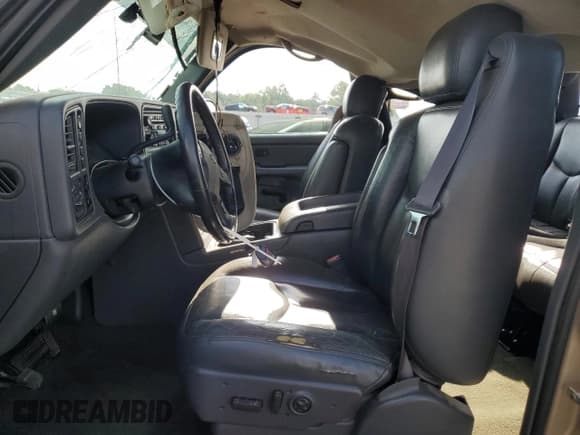 ✅ 2004 Chevrolet Silverado 1500 LT • VIN: 2GCEK13T941320259 • Лот: 68102494. Опубликован ранее на Copart с пробегом 242 998 миль. Бесплатный доступ к архиву аукционных продаж из США и подробный отчёт об истории автомобиля на DreamBid. Изображение 7.