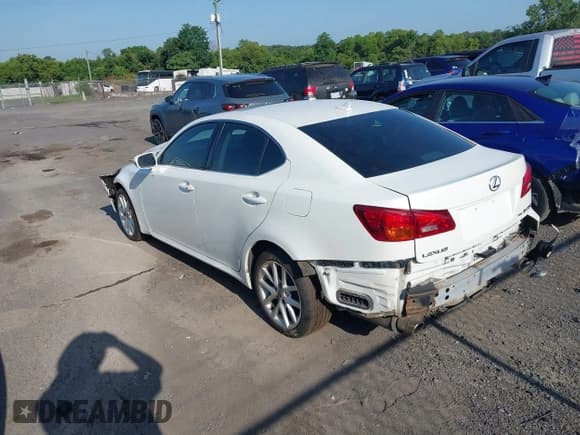 ✅ 2012 Lexus IS 250 • VIN: JTHCF5C25C5060352 • Lot: 42566800. Listed on IAAI with 147,727 mi. Free auction sales archive from the USA and detailed vehicle history report at DreamBid. Image 3.