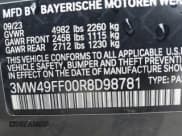 ✅ 2024 BMW 3 Series M340i xDrive • VIN: 3MW49FF00R8D98781 • Lot: 41647711. Wystawiony na IAAI z przebiegiem 8 662 mil. Bezpłatny archiwum sprzedaży aukcyjnych z USA i szczegółowy raport historii pojazdu na DreamBid. Zdjęcie 9.