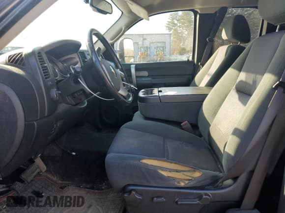 ✅ 2009 Chevrolet Silverado 2500HD LT • VIN: 1GCHK59K19E128732 • Лот: 43116715. Опубликован ранее на Copart с пробегом 182 502 миль. Бесплатный доступ к архиву аукционных продаж из США и подробный отчёт об истории автомобиля на DreamBid. Изображение 7.