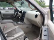 ✅ 2007 Ford Explorer XLT • VIN: 1FMEU73817UA64809 • Lot: 42493762. Listed on IAAI with 273,258 mi. Free auction sales archive from the USA and detailed vehicle history report at DreamBid. Image 5.