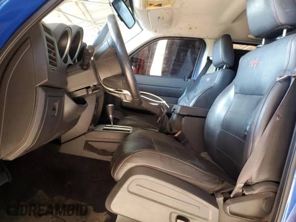 2008 Dodge Nitro R/T with VIN 1D8GT58668W127647, listed as a Copart auction lot 71934295 with 137,500 mi miles and Clean title. Bid and sale history available at DreamBid. Image 7.