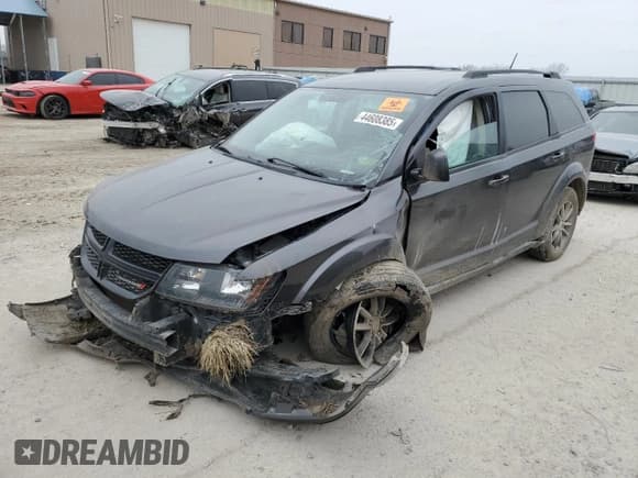 ✅ 2017 Dodge Journey SE • VIN: 3C4PDCAB6HT587260 • Lot: 44608385. Wystawiony na Copart z przebiegiem Nie podano. Bezpłatny archiwum sprzedaży aukcyjnych z USA i szczegółowy raport historii pojazdu na DreamBid. Zdjęcie 1.