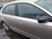 ✅ 2014 Volkswagen Jetta TDI • VIN: 3VWLL7AJ2EM331376 • Lot: 43720054. Listed on IAAI with 192,042 mi. Free auction sales archive from the USA and detailed vehicle history report at DreamBid. Image 13.