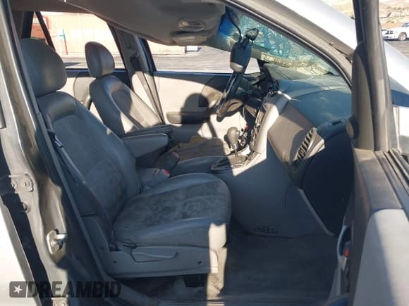 ✅ 2004 Saturn VUE V6 • VIN: 5GZCZ53464S876904 • Lot: 43222788. Wystawiony na IAAI z przebiegiem 243 858 mil. Bezpłatny archiwum sprzedaży aukcyjnych z USA i szczegółowy raport historii pojazdu na DreamBid. Zdjęcie 5.