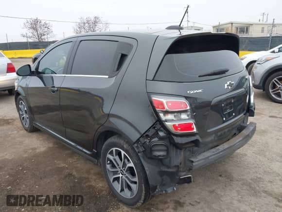 2020 Chevrolet Sonic LT с VIN 1G1JD6SB4L4105155, выставлен на аукционе IAAI как лот 41166074 с пробегом 47 279 миль миль и . История ставок и продаж доступна на DreamBid. Изображение 3.
