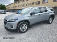 ✅ 2023 Chevrolet Traverse LS • VIN: 1GNERFKW8PJ336121 • Lot: 91376565. Wystawiony na Copart z przebiegiem 20 551 mil. Bezpłatny archiwum sprzedaży aukcyjnych z USA i szczegółowy raport historii pojazdu na DreamBid. Zdjęcie 1.