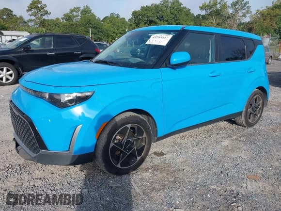 ✅ 2023 Kia Soul EX • VIN: KNDJ33AU1P7194330 • Lot: 43285817. Wystawiony na IAAI z przebiegiem 64 170 mil. Bezpłatny archiwum sprzedaży aukcyjnych z USA i szczegółowy raport historii pojazdu na DreamBid. Zdjęcie 18.