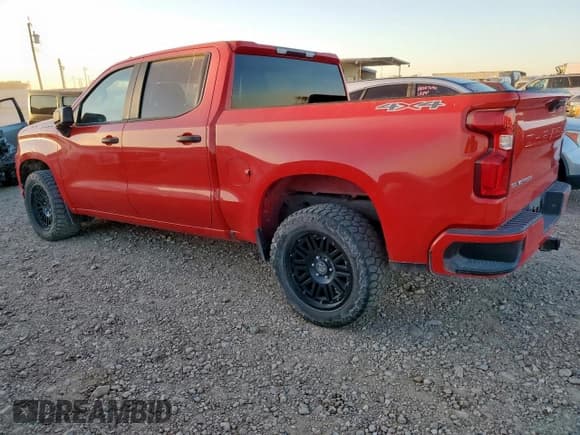 ✅ 2020 Chevrolet Silverado 1500 Custom • VIN: 3GCPYBEH8LG354981 • Lot: 92184055. Wystawiony na Copart z przebiegiem 149 203 mil. Bezpłatny archiwum sprzedaży aukcyjnych z USA i szczegółowy raport historii pojazdu na DreamBid. Zdjęcie 2.