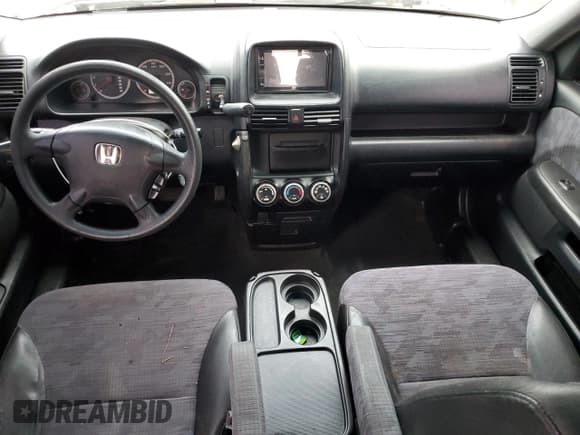 ✅ 2004 Honda CR-V LX • VIN: JHLRD68424C007626 • Lot: 82466795. Listed on Copart with 154,448 mi. Free auction sales archive from the USA and detailed vehicle history report at DreamBid. Image 8.