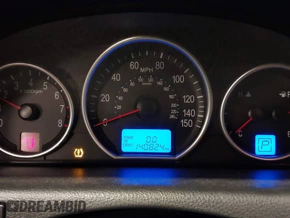 2012 Hyundai Veracruz Limited with VIN KM8NUDCC7CU198995, listed as a IAAI auction lot 41417372 with 140,824 mi miles and . Bid and sale history available at DreamBid. Image 7.