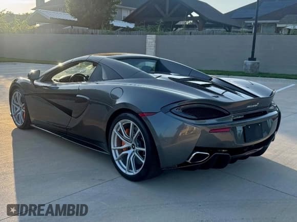 ✅ 2019 McLaren 570S • VIN: SBM13FAA2KW006251 • Lot: 65014155. Wystawiony na Copart z przebiegiem 10 553 mil. Bezpłatny archiwum sprzedaży aukcyjnych z USA i szczegółowy raport historii pojazdu na DreamBid. Zdjęcie 3.