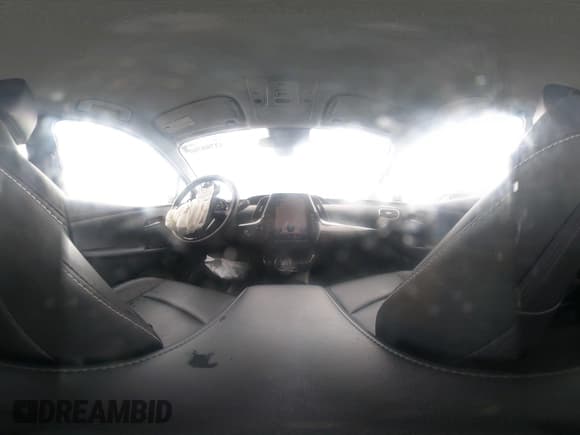 ✅ 2020 Toyota Prius Limited • VIN: JTDKARFP0L3139692 • Lot: 43708760. Wystawiony na IAAI z przebiegiem 34 445 mil. Bezpłatny archiwum sprzedaży aukcyjnych z USA i szczegółowy raport historii pojazdu na DreamBid. Zdjęcie 21.