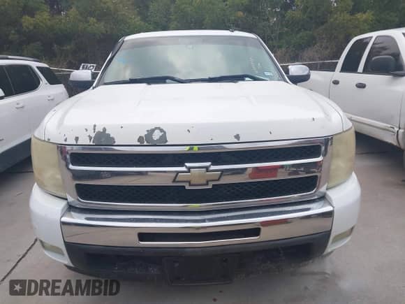 2010 Chevrolet Silverado 1500 LT with VIN 3GCRCSE03AG127857, listed as a IAAI auction lot 43555040 with 252,652 mi miles and . Bid and sale history available at DreamBid. Image 6.